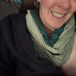 👶🏼 baby Nursing cover up infinity scarf! Super soft! large - like a blanket